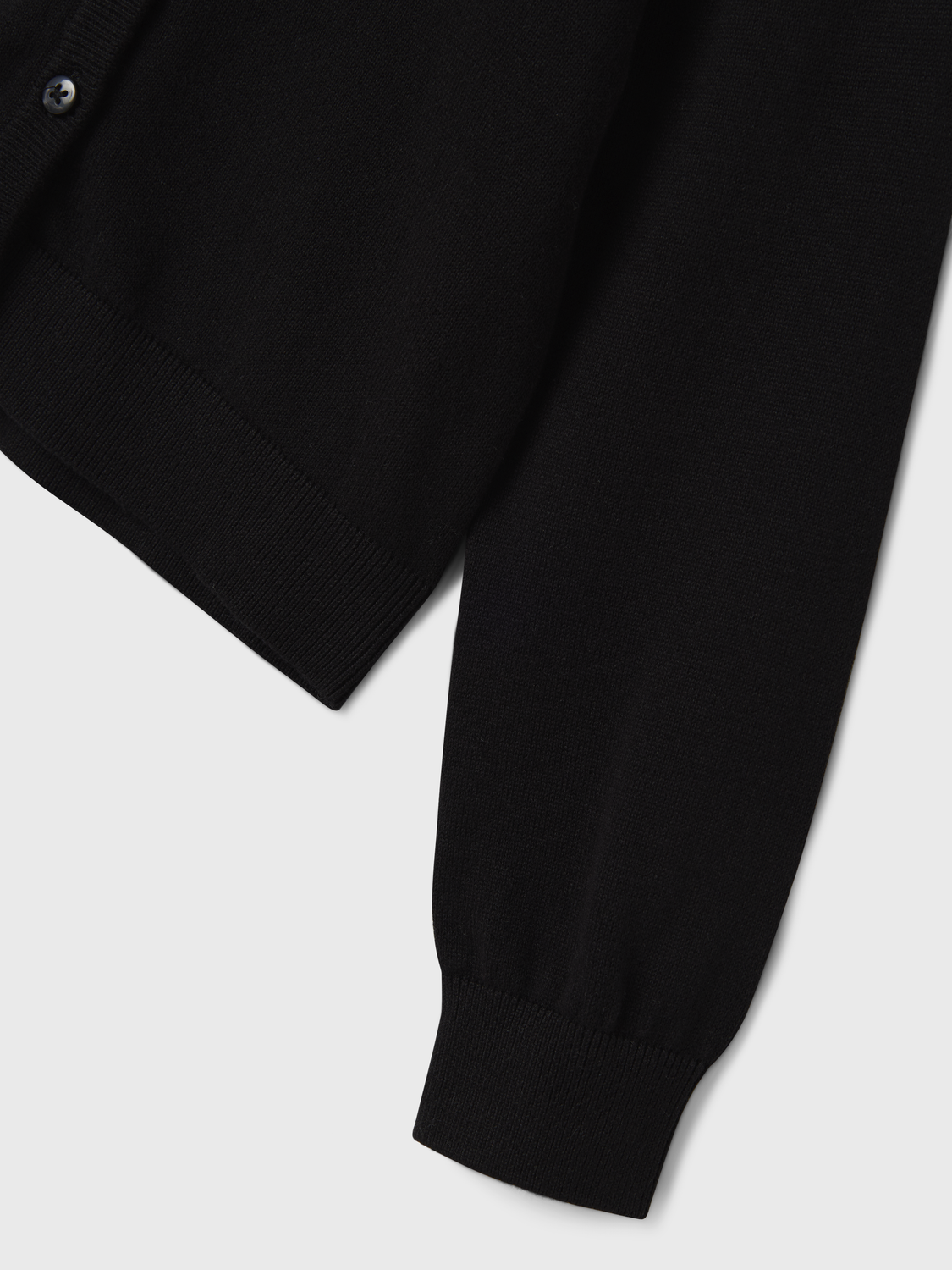 model_shot-front_full